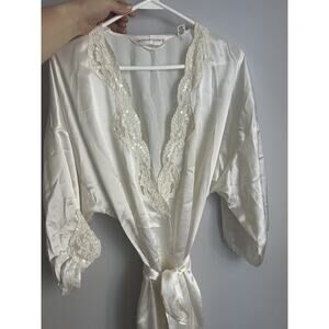 Victoria's Secret vintage Bias Cut Lace Kimono robe 1990's